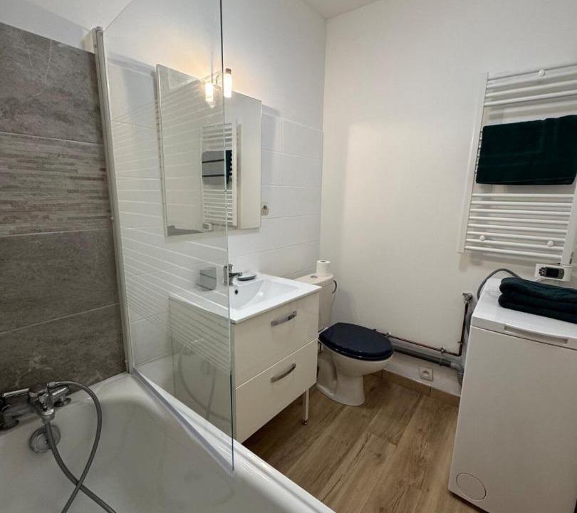 Photo of Bathroom in Montchapet