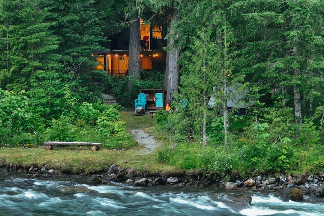 Photo of Others in Darrington