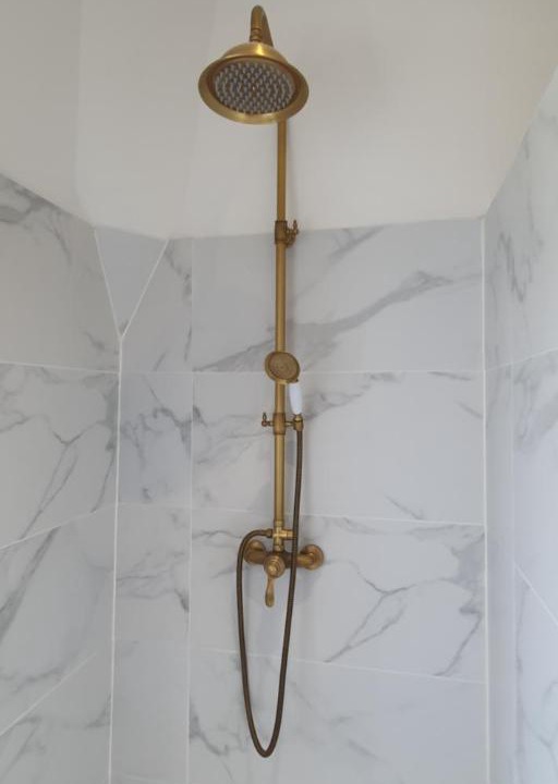 Photo of Bathroom in Canisy