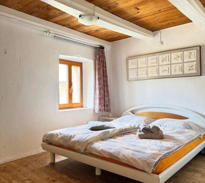 Photo of Bedroom in Contone