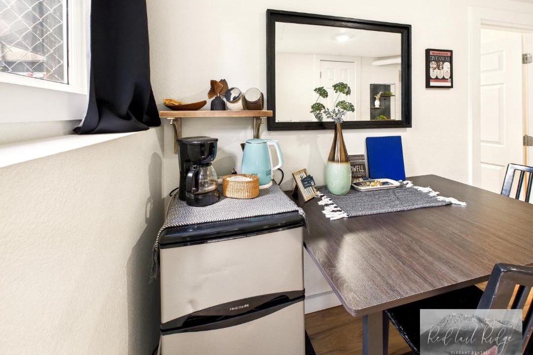 Photo of Others in Albany