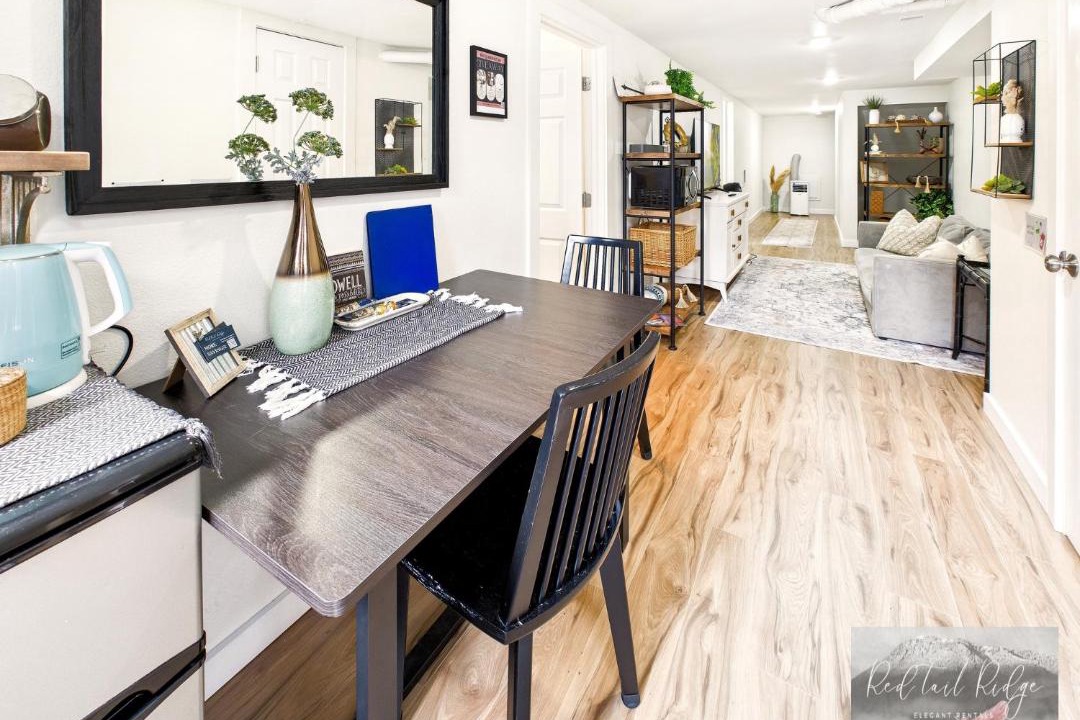 Photo of Others in Albany