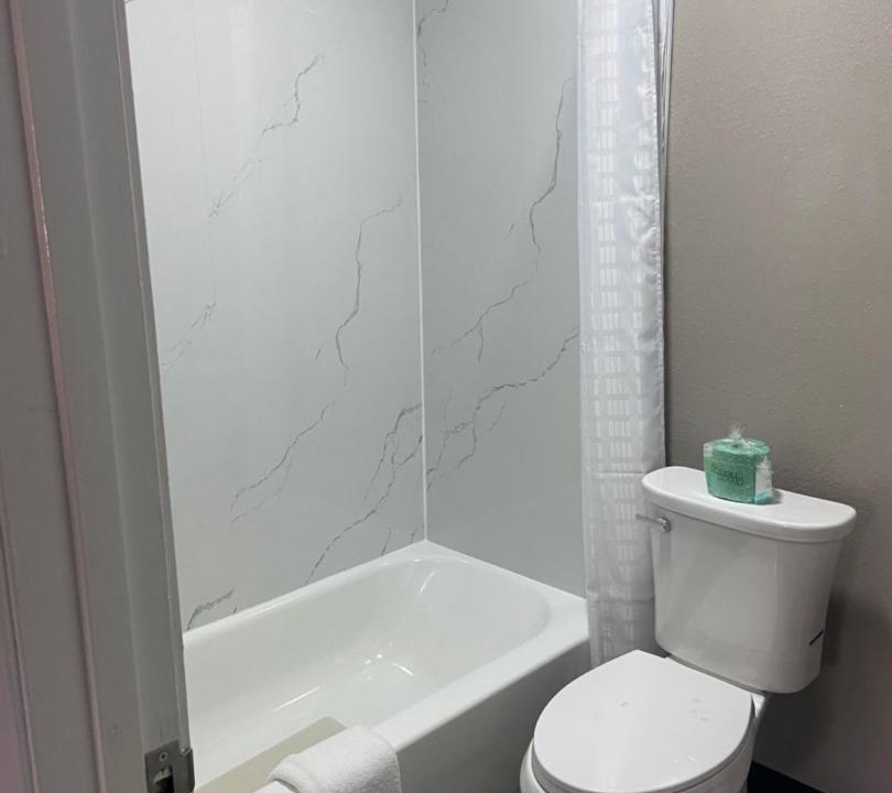 Photo of Bathroom in Forest Park