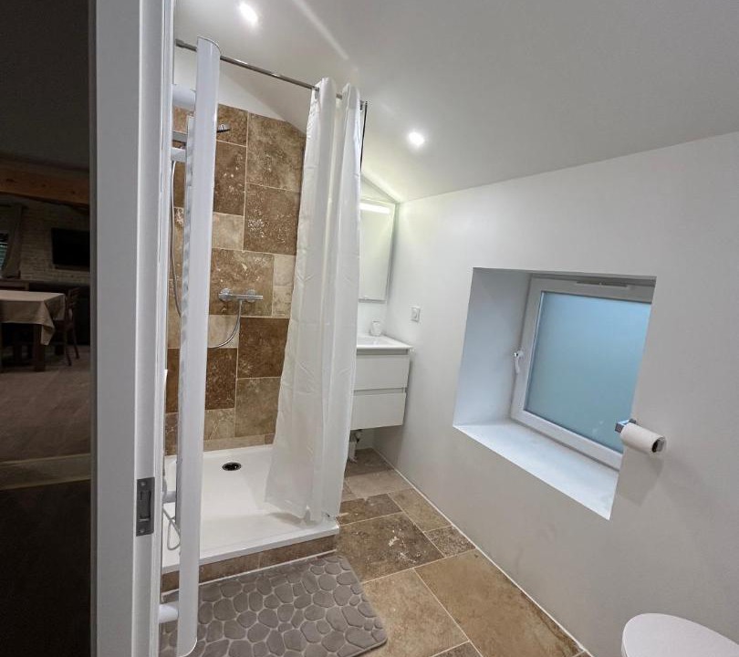 Photo of Bathroom in Chaintre