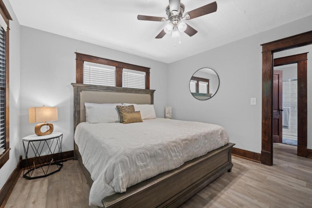 Photo of Bedroom in Russellville
