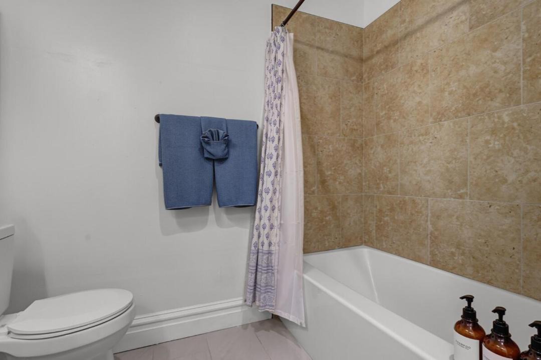 Photo of Bathroom in Tower Grove South