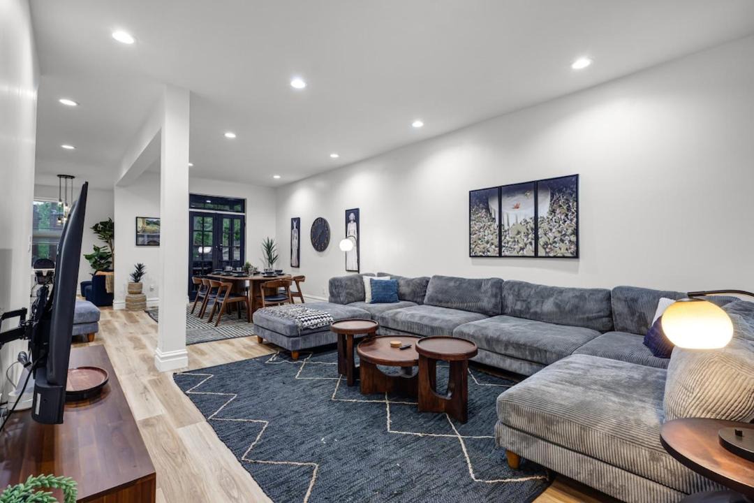 Photo of Livingroom in Tower Grove South