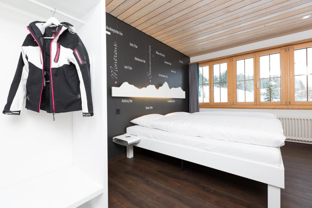 Photo of Bedroom in Saanenmoeser