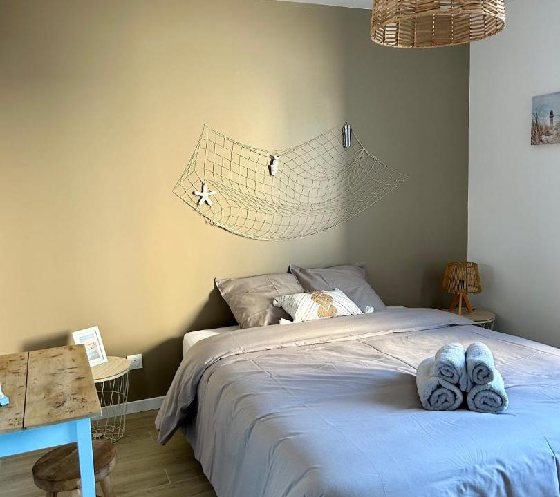 Photo of Bedroom in Maisons