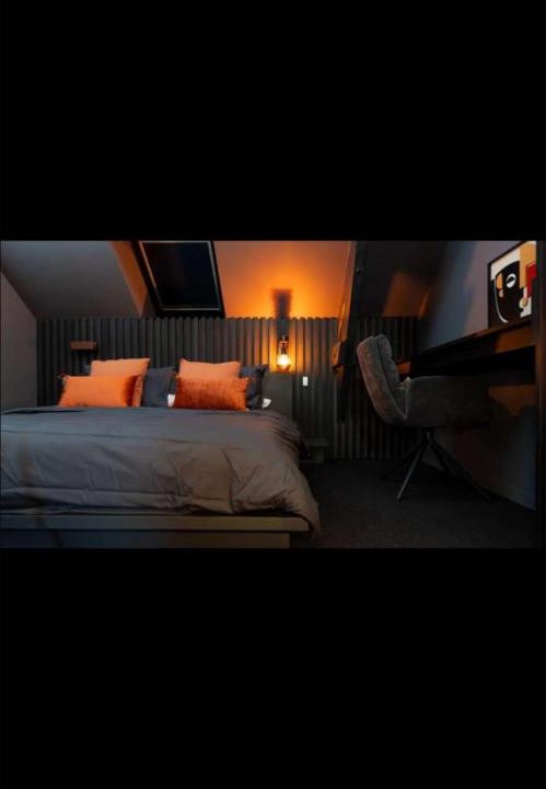 Photo of Bedroom in Epone