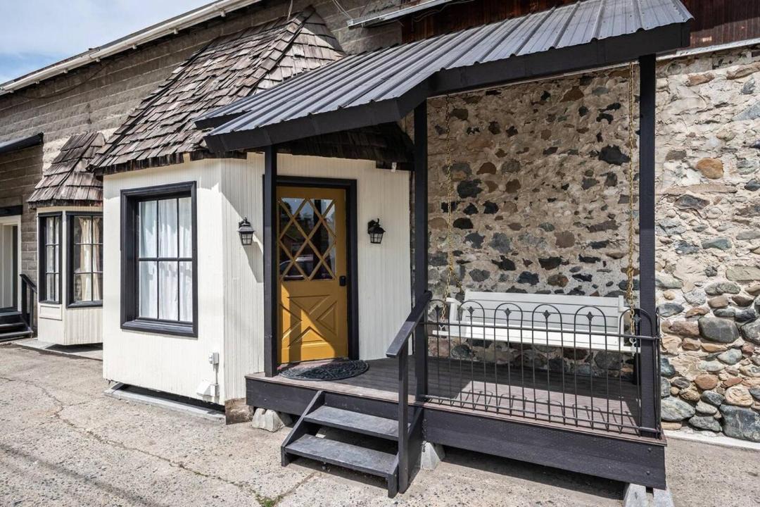 Photo of Others in Cashmere