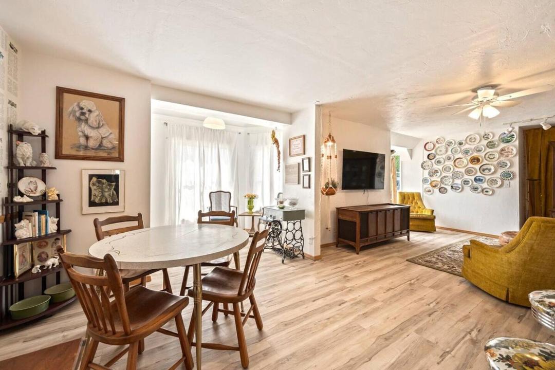 Photo of Others in Cashmere