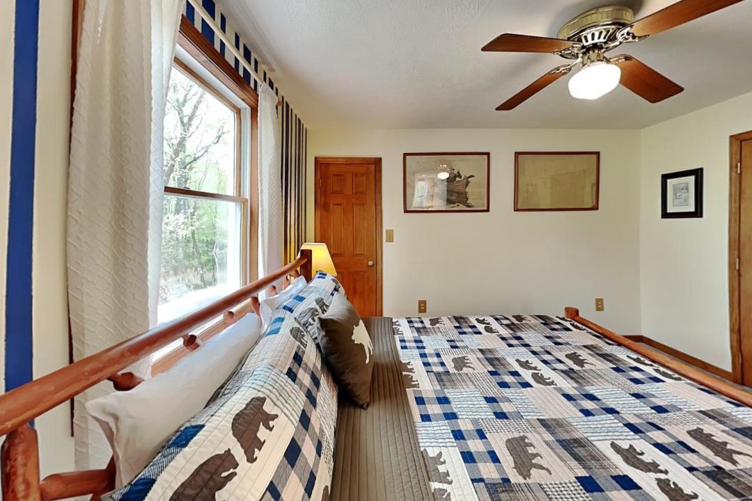 Photo of Bedroom in Blakeslee