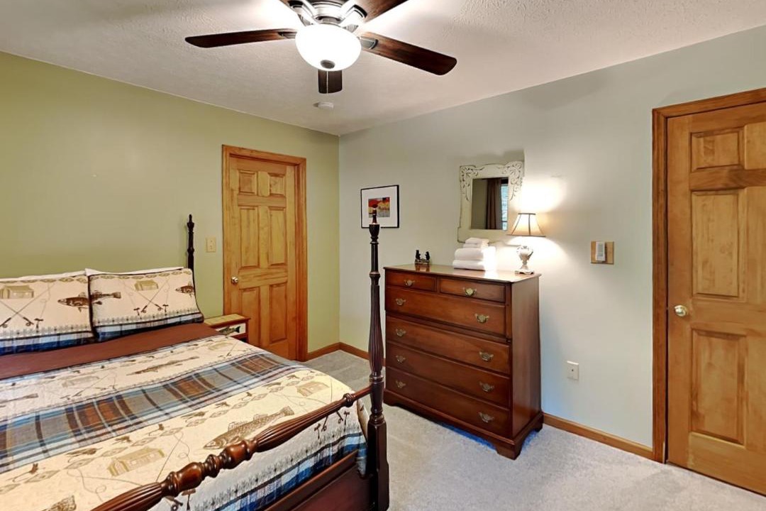 Photo of Bedroom in Blakeslee