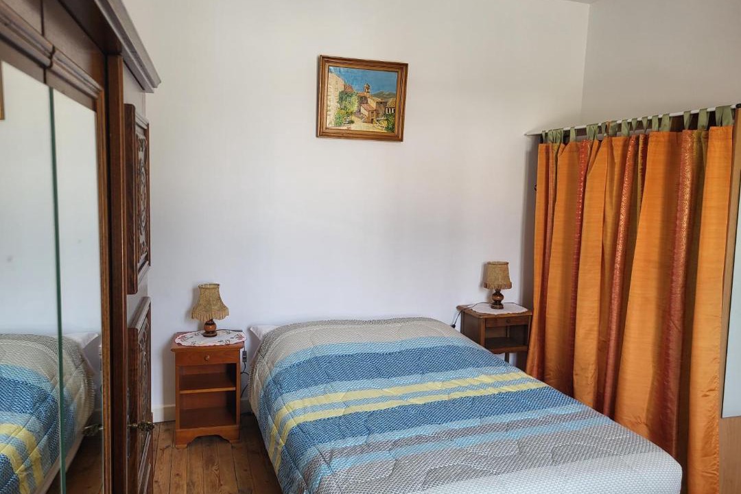 Photo of Bedroom in Lapalisse