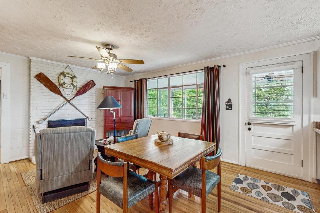 Photo of Others in Hiawassee