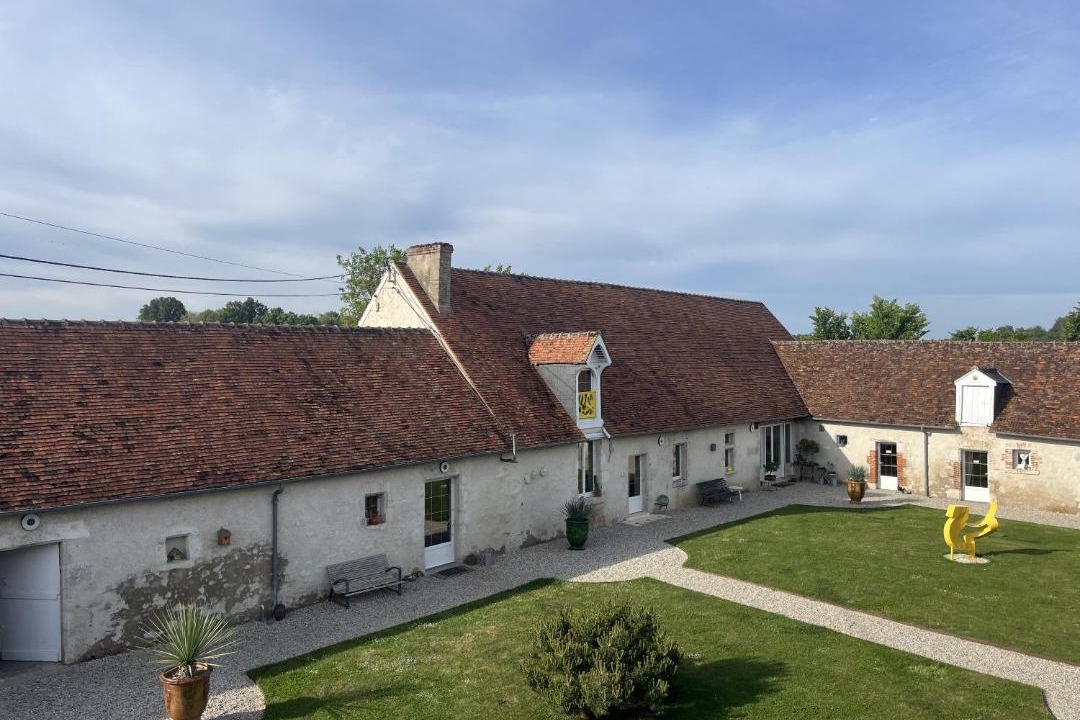 Photo of Others in Chitenay