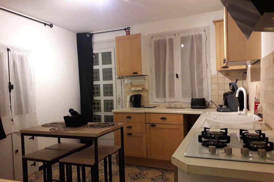 Photo of Kitchen in Saint-Julien-en-Saint-Alban