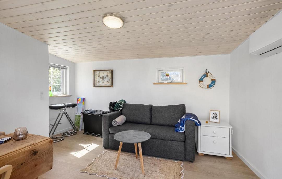 Photo of Others in Soby