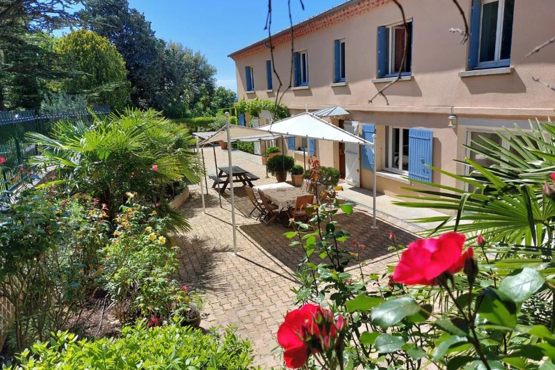 Photo of Others in Tulette