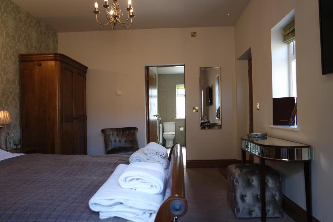 Photo of Others in High Peak