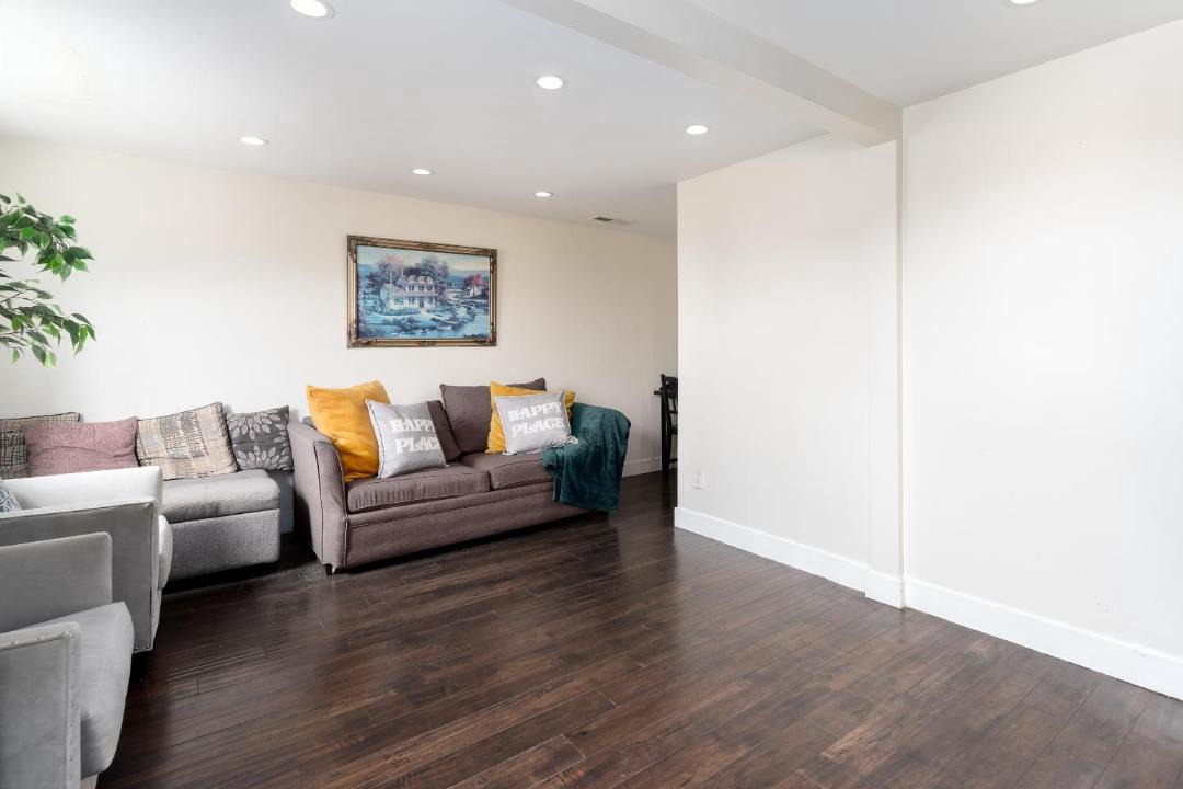 Photo of Others in Oakland