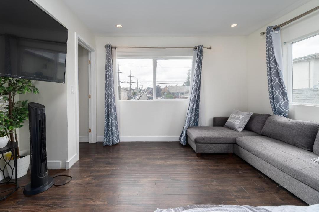 Photo of Others in Oakland