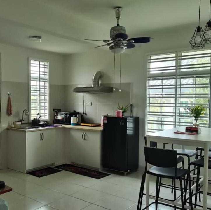 Photo of Kitchen in Ayer Panas