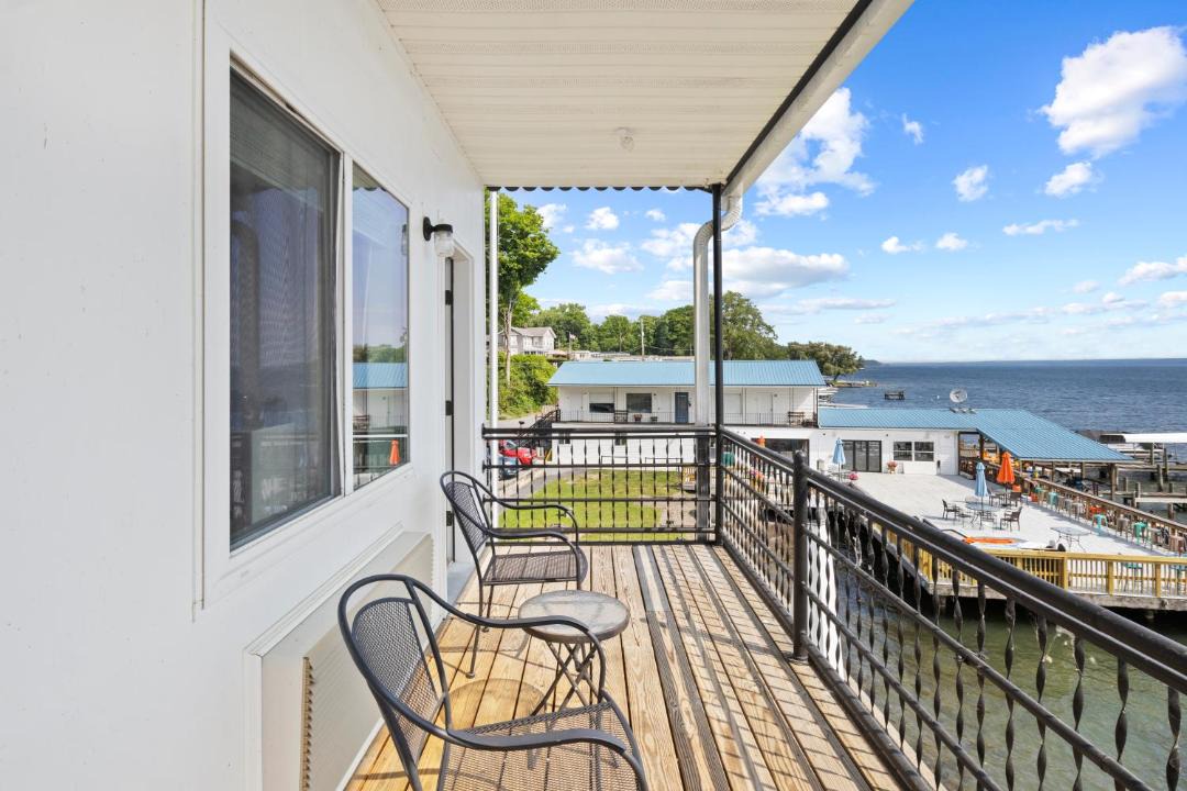 Photo of Patio Balcony in Town of Milo