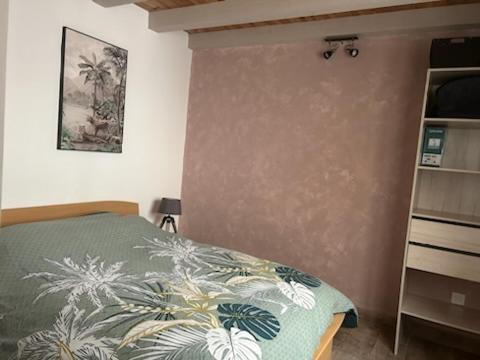 Photo of Bedroom in Saint-Julien-en-Saint-Alban