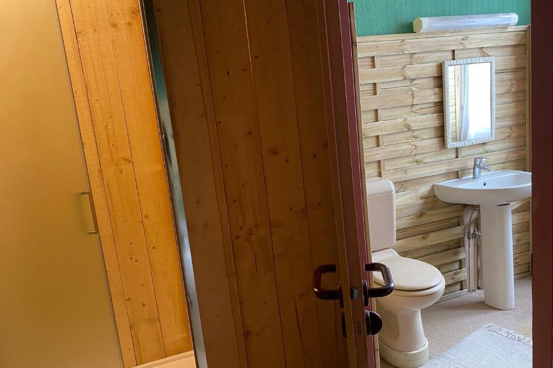 Photo of Bathroom in Castelnau-Riviere-Basse