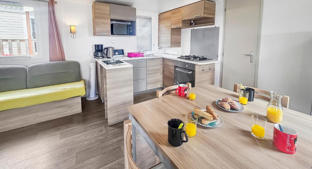 Photo of Others in Litteau