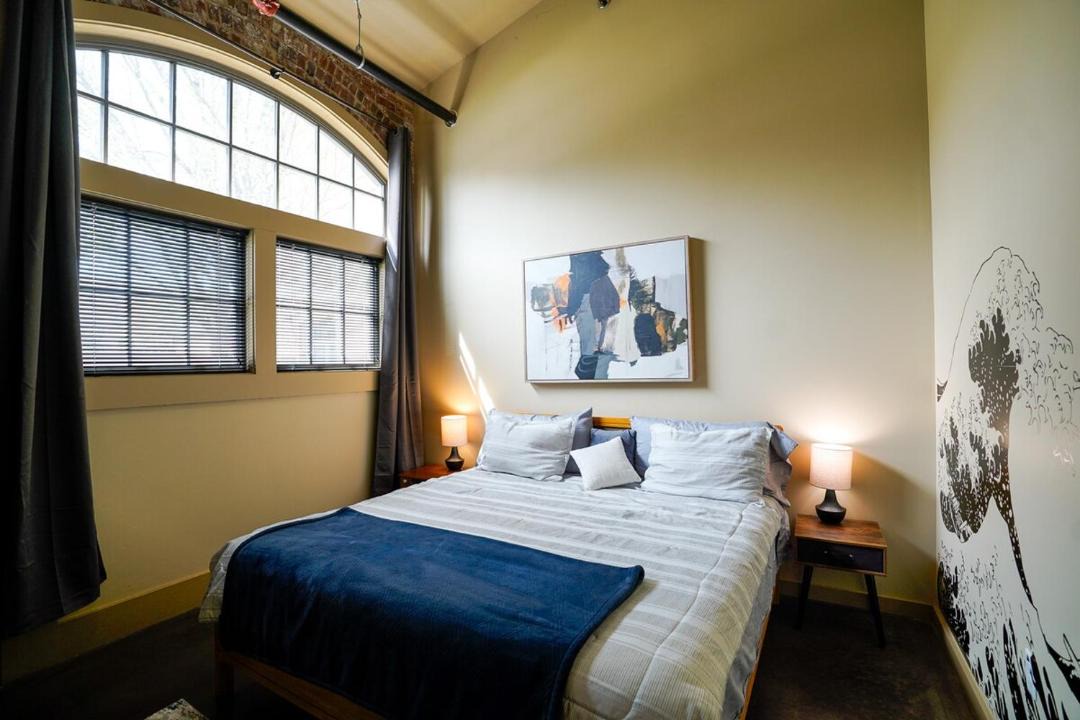 Photo of Bedroom in East Lawrence
