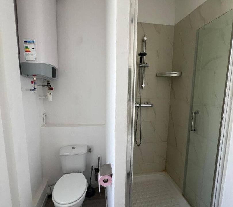 Photo of Bathroom in Le Kremlin-Bicetre