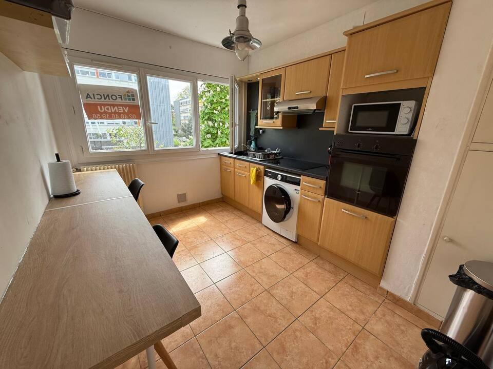 Photo of Kitchen in Bourg Pelousiere