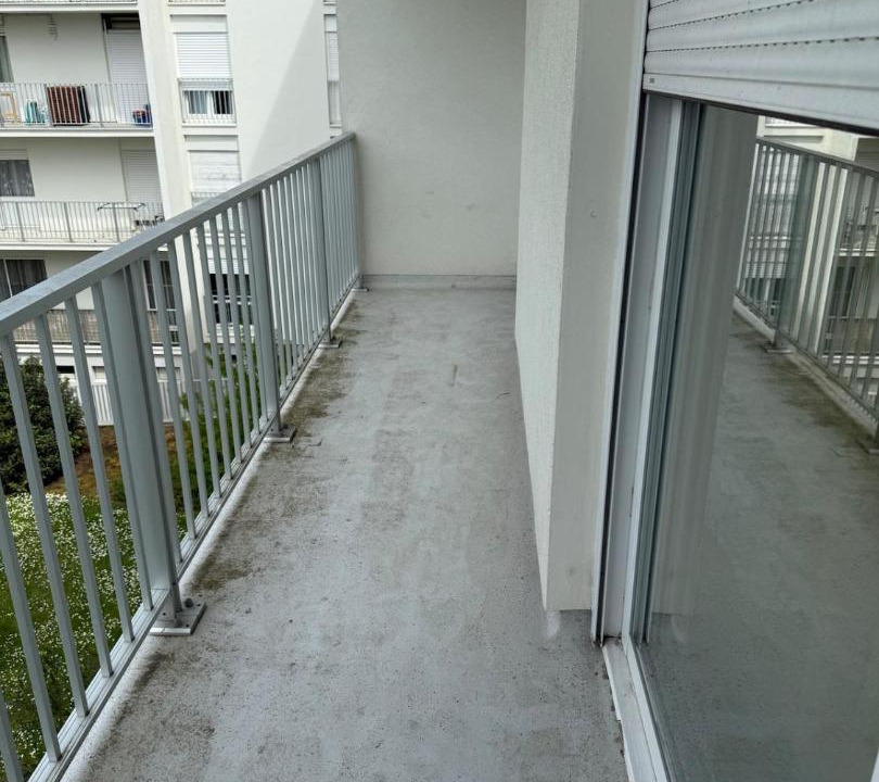 Photo of Patio Balcony in Bourg Pelousiere