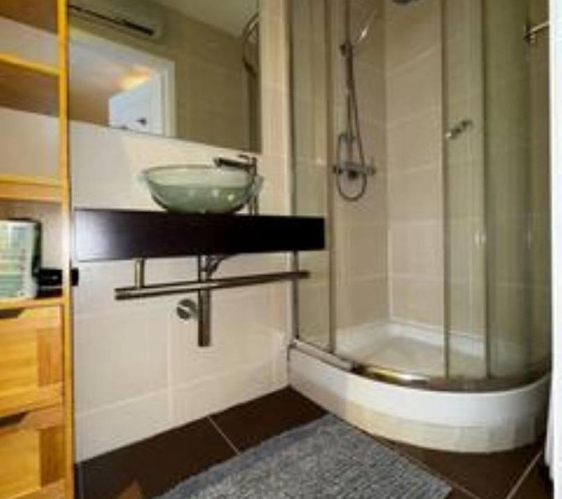Photo of Bathroom in Cauterets