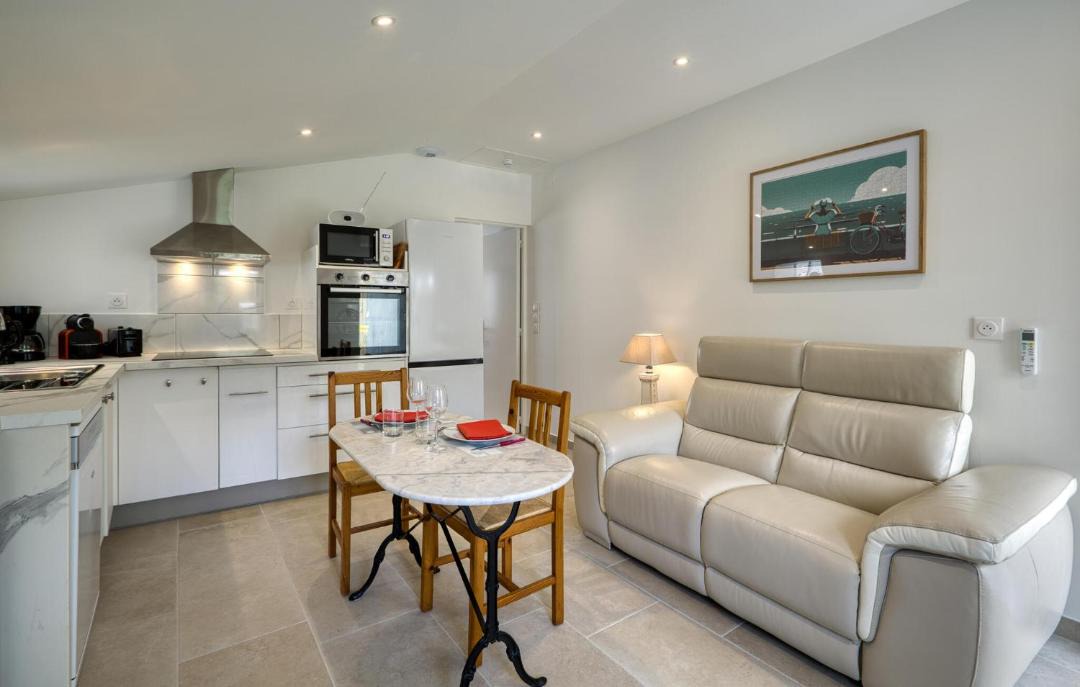 Photo of Others in Saujon