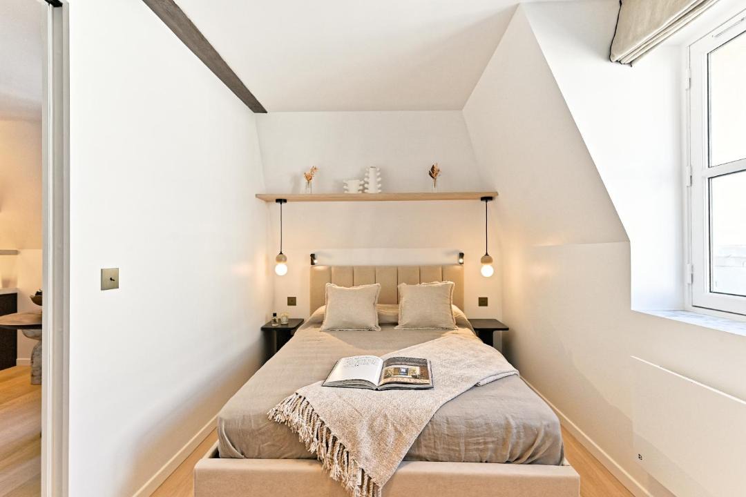 Photo of Bedroom in 6th Arrondissement