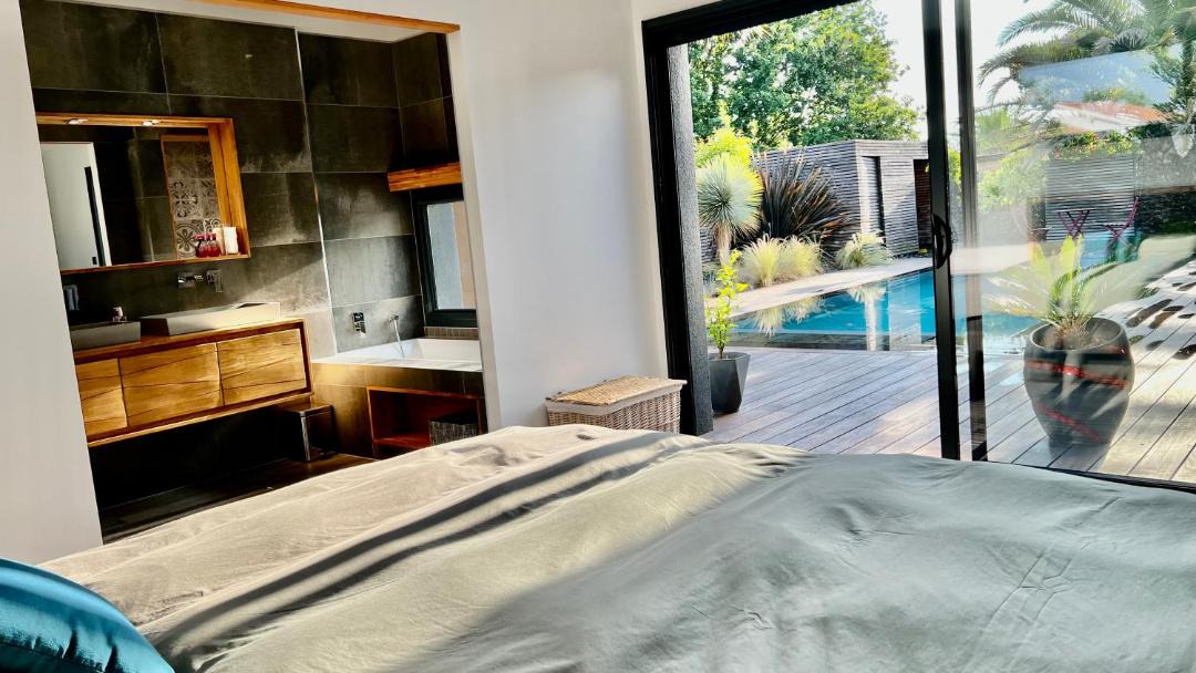 Photo of Bedroom in Gujan-Mestras