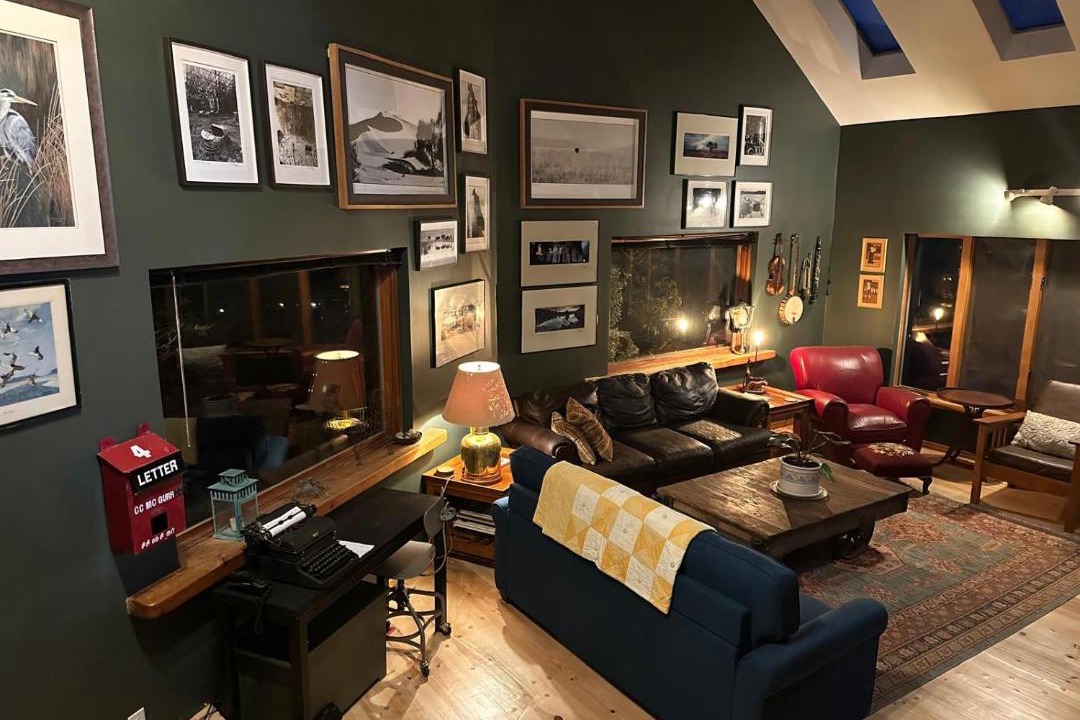 Photo of Livingroom in East Branch