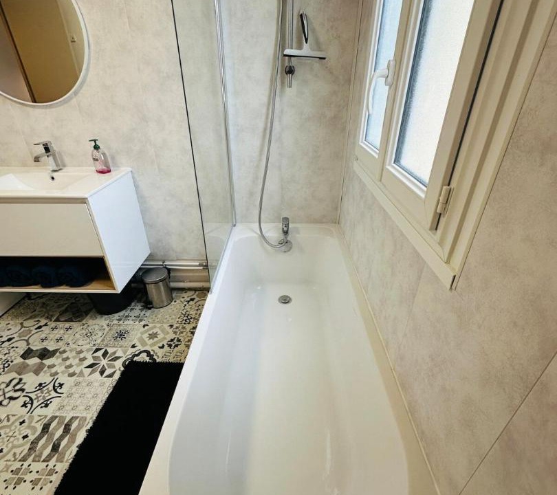 Photo of Bathroom in Montargis