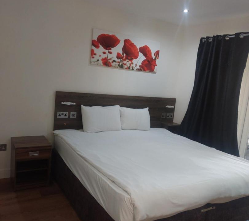 Photo of Bedroom in Langley Marish