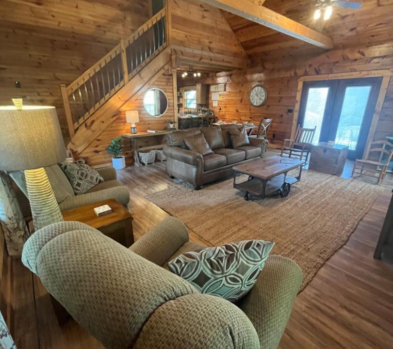 Photo of Livingroom in Byrdstown