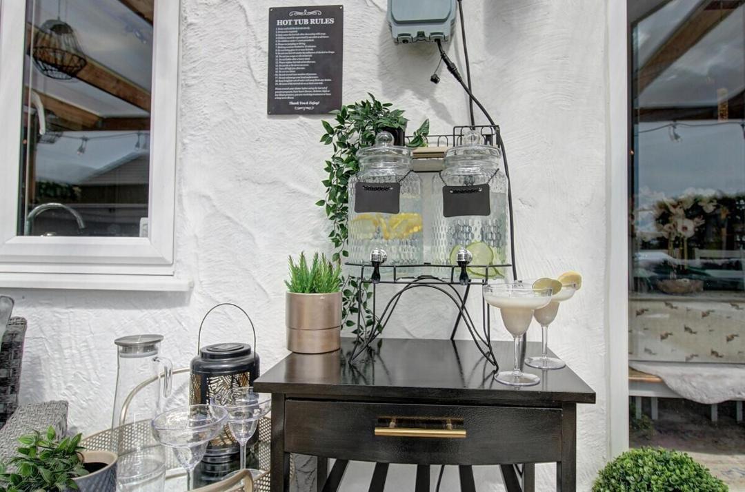 Photo of Others in Hoole