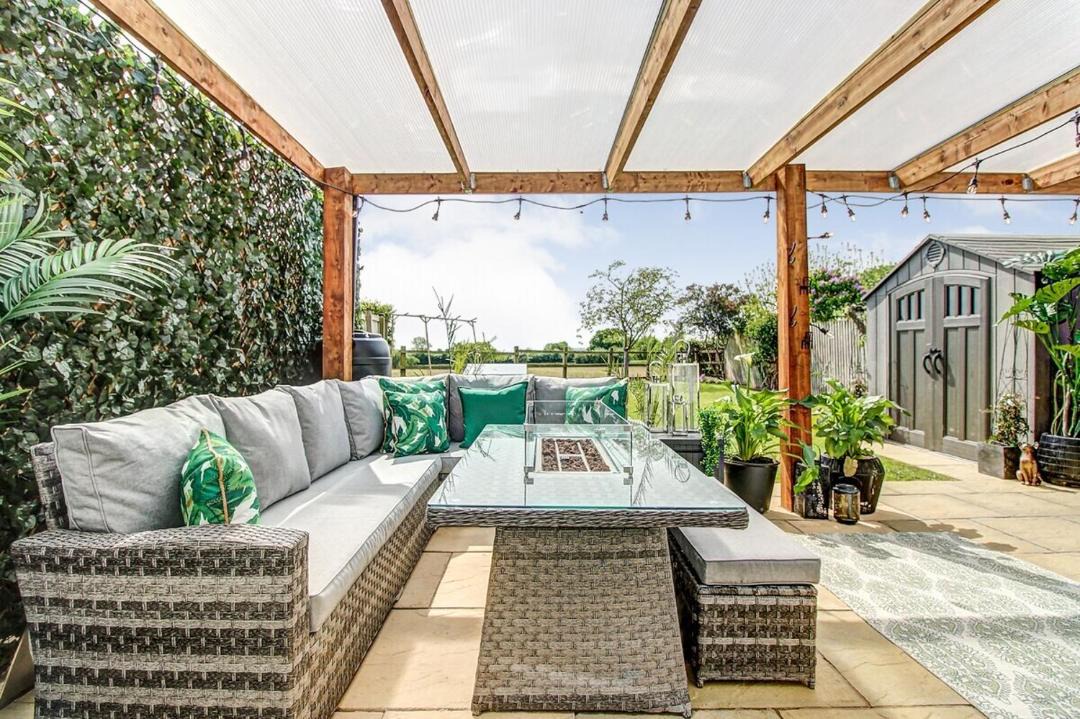 Photo of Others in Hoole