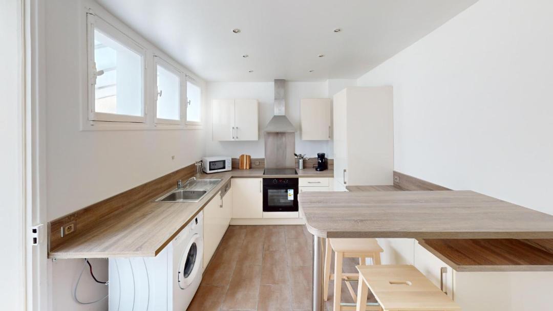 Photo of Kitchen in Graville