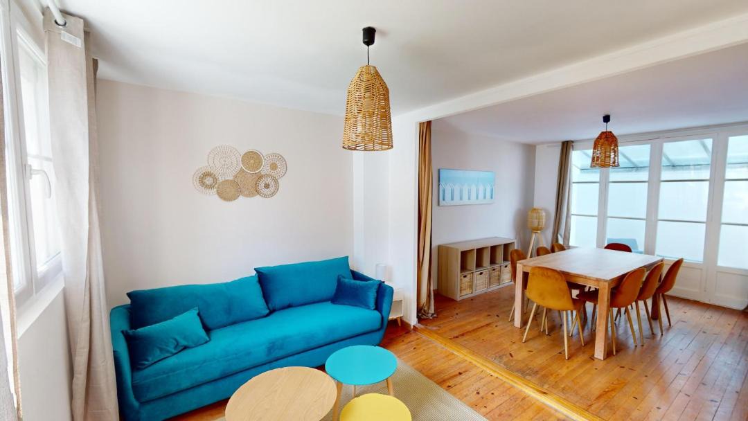 Photo of Others in Graville