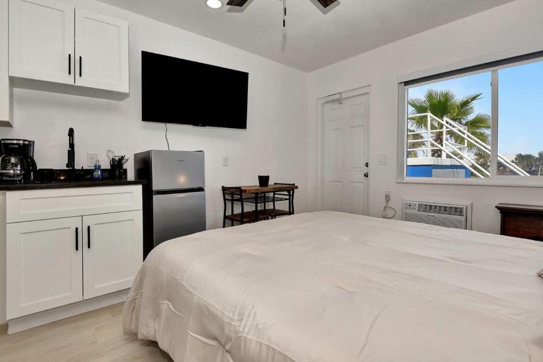 Photo of Bedroom in Daytona Beach Shores