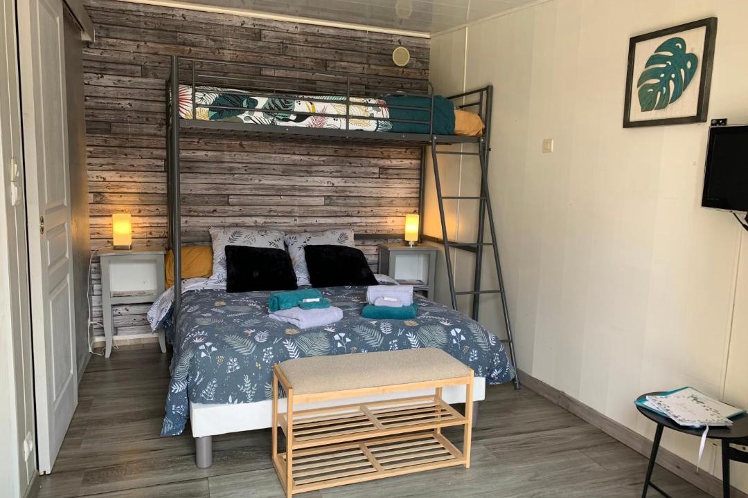 Photo of Others in Saint-Michel-Mont-Mercure